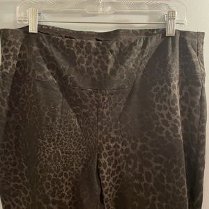 Leopard print leggings